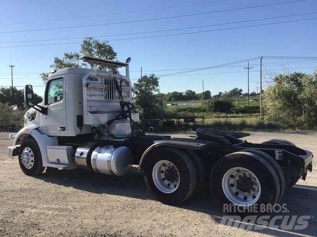Peterbilt 567 Tegljači