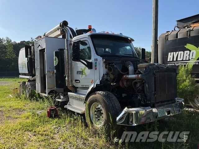 Peterbilt 567 Bageri guseničari