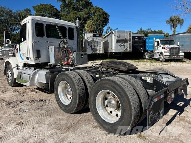 Peterbilt 567 Tegljači