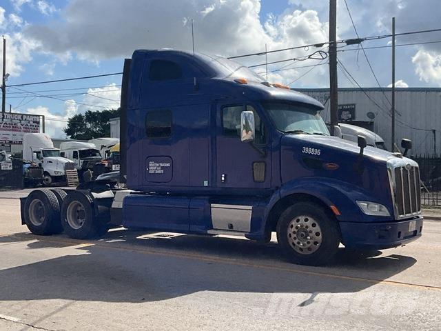 Peterbilt 587 Tegljači