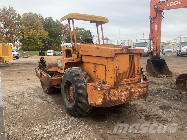 Sakai SV70TF Valjci sa jednim bubnjem