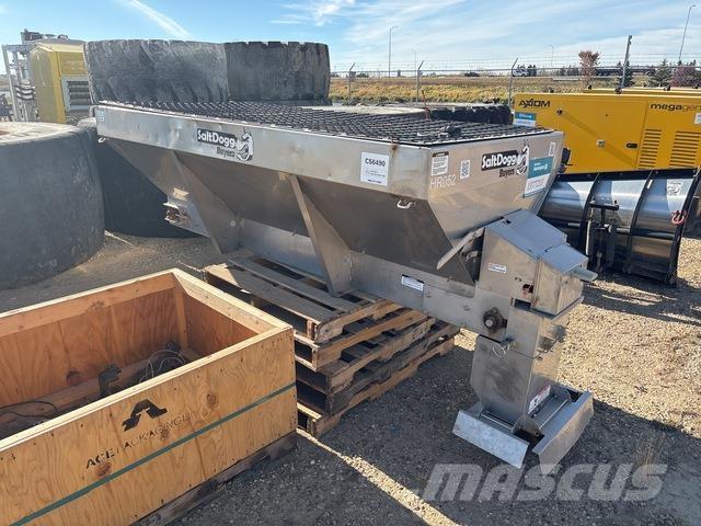  Salt Dogg Posipači soli i peska