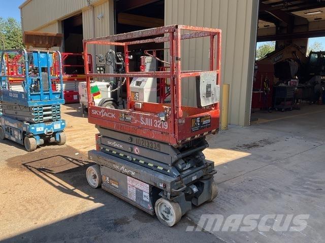 SkyJack 3219 Makazaste platforme