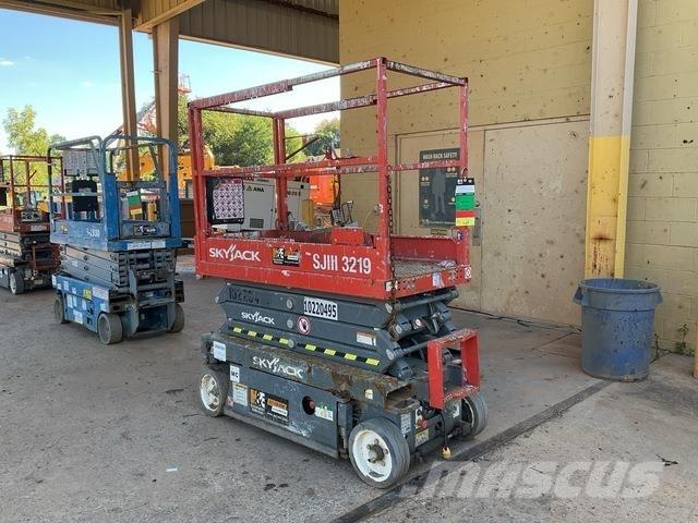 SkyJack 3219 Makazaste platforme