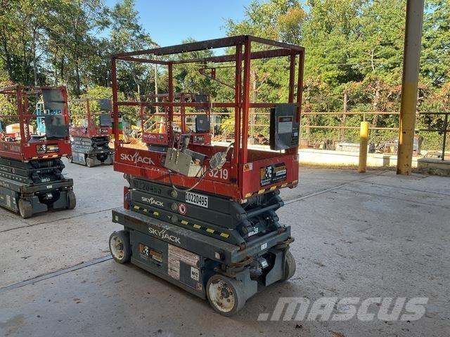 SkyJack 3219 Makazaste platforme