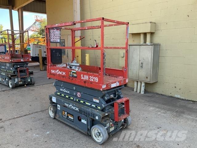 SkyJack 3219 Makazaste platforme