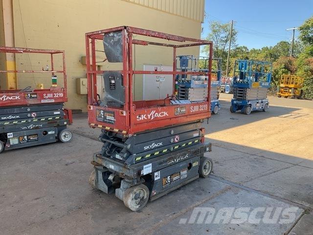 SkyJack 3219 Makazaste platforme