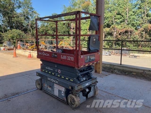 SkyJack 3219 Makazaste platforme