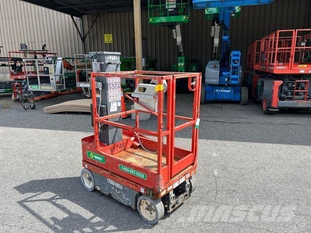 SkyJack SJ12 Jarbolne penjajuće platforme