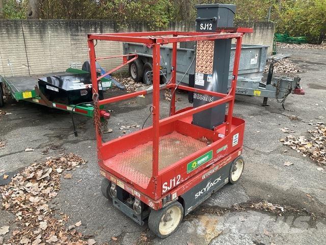 SkyJack SJ12 Jarbolne penjajuće platforme