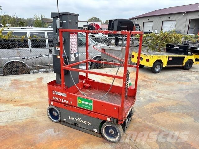 SkyJack SJ16 Jarbolne penjajuće platforme