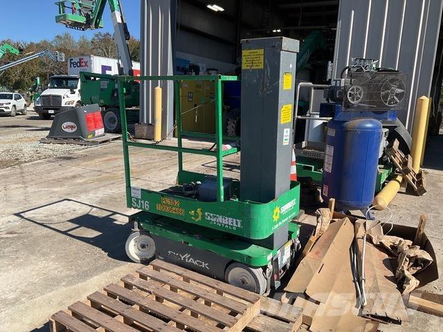 SkyJack SJ16 Jarbolne penjajuće platforme