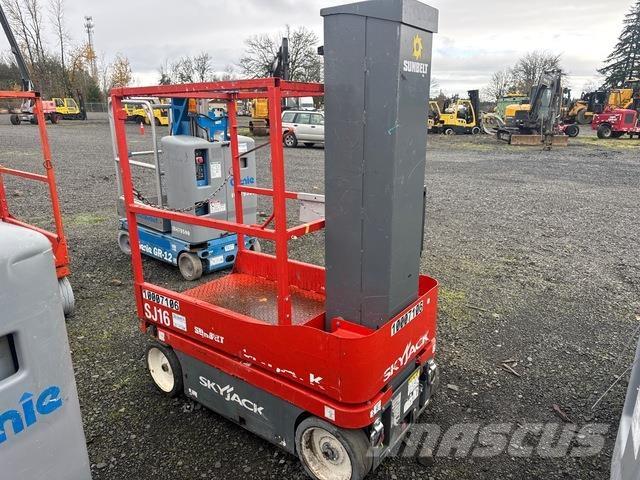 SkyJack SJ16 Jarbolne penjajuće platforme