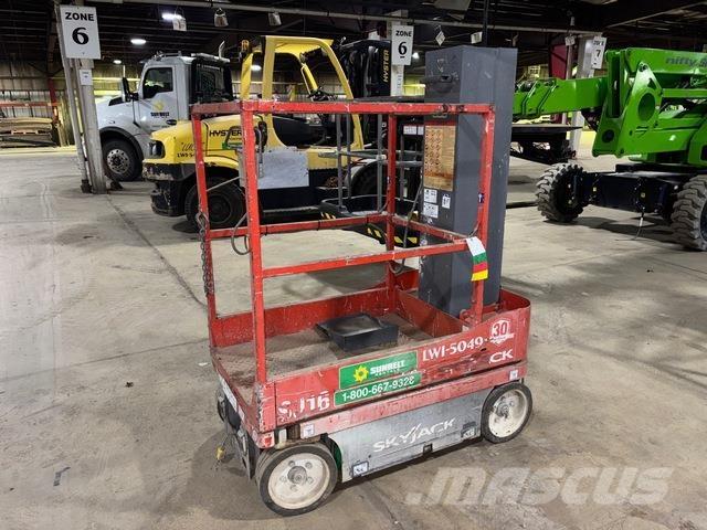 SkyJack SJ16 Jarbolne penjajuće platforme