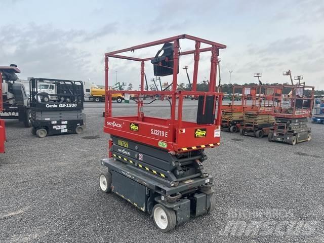 SkyJack SJ3219 Makazaste platforme
