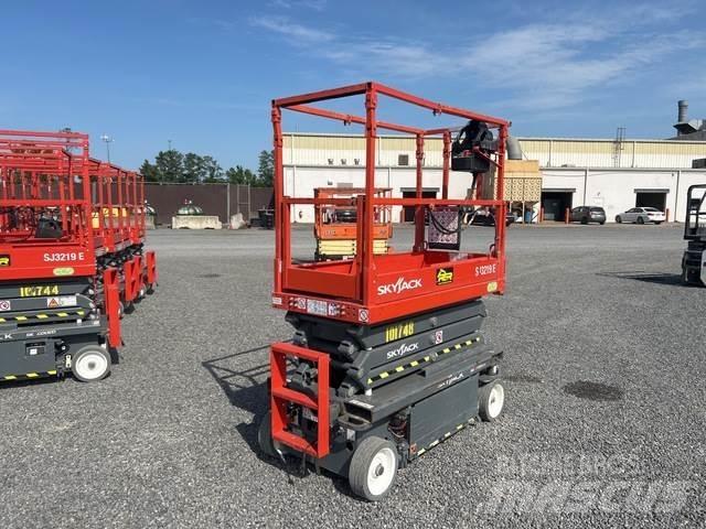 SkyJack SJ3219 Makazaste platforme