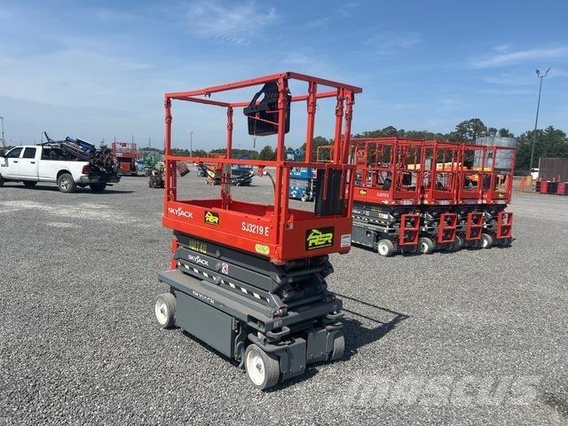 SkyJack SJ3219 Makazaste platforme