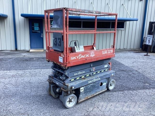 SkyJack SJ3219 Makazaste platforme