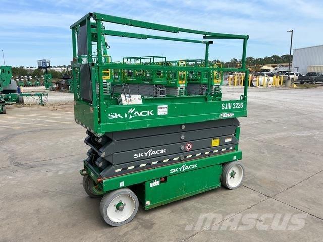 SkyJack SJ3226 Makazaste platforme