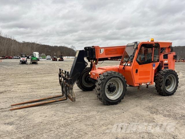 SkyTrak 8042 Teleskopski viljuškari