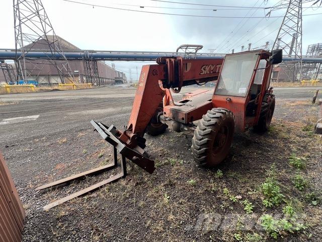 SkyTrak 80422 Teleskopski viljuškari