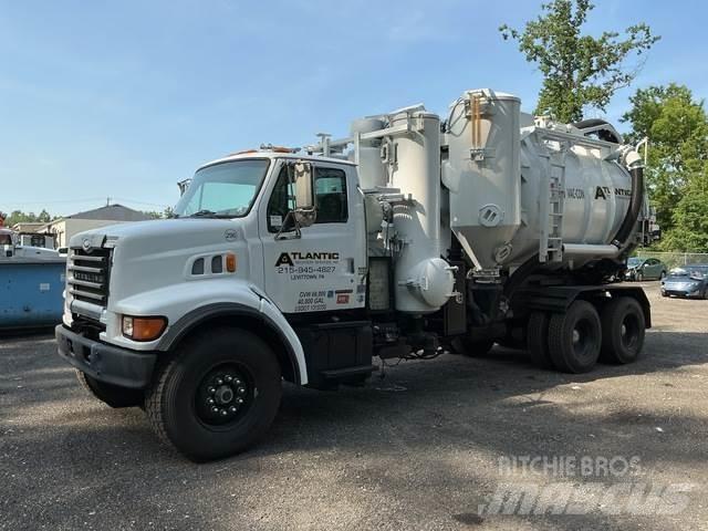 Sterling L9500 Bageri guseničari