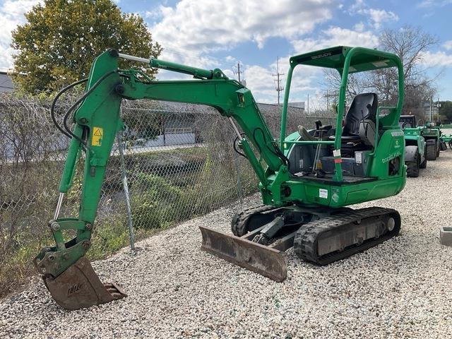 Takeuchi TB230 Bageri guseničari