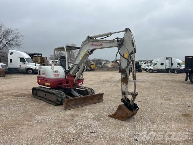 Takeuchi TB260 Bageri guseničari