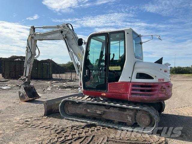 Takeuchi TB290 Bageri guseničari