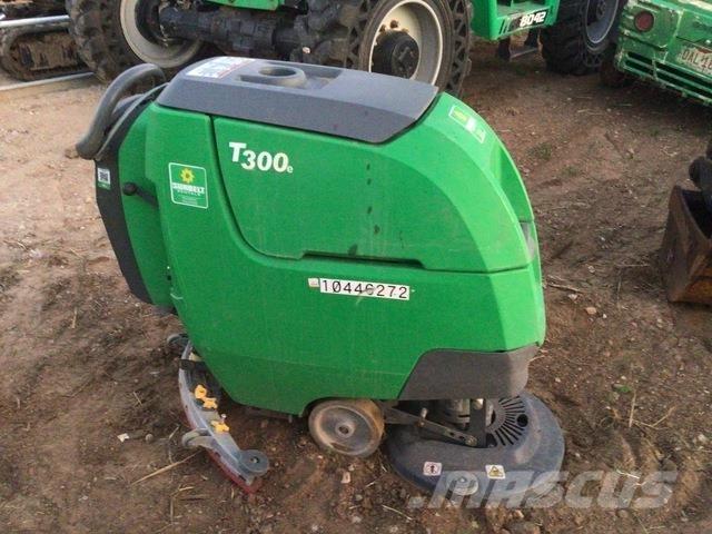 Tennant T300 Mašine za čiščenje i ribanje podova