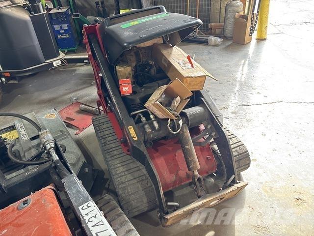Toro 22324 Skid steer mini utovarivači