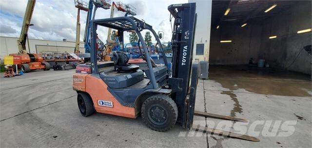 Toyota 8FD35U Ostalo za građevinarstvo