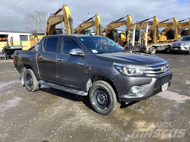 Toyota HiLux Pik up kamioni