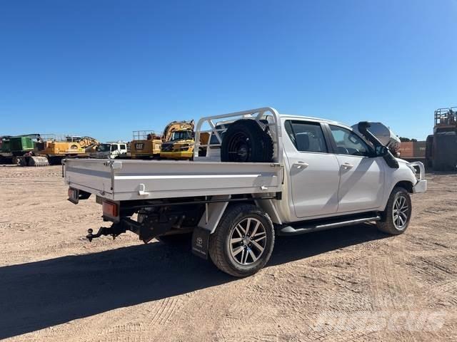 Toyota Hilux Pik up kamioni