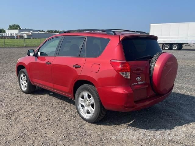 Toyota RAV4 Automobili