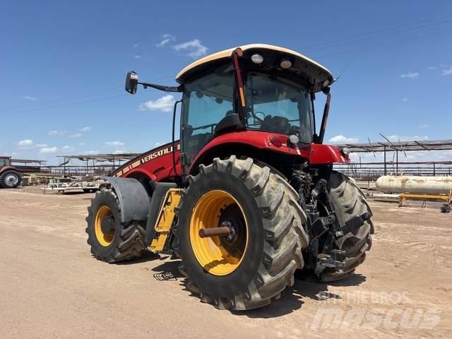 Versatile 260 Traktori