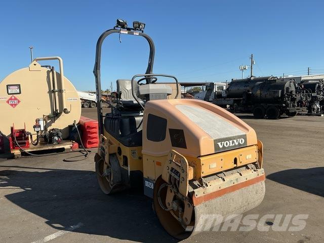 Volvo DD25B Valjci sa duplim bubnjem