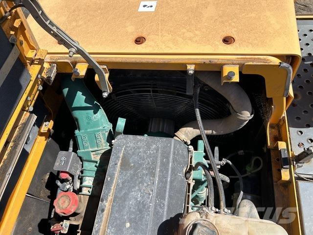 Volvo EC380DL Bageri guseničari