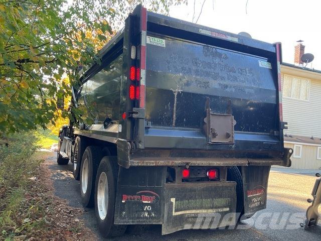 Volvo VHD Kiperi kamioni