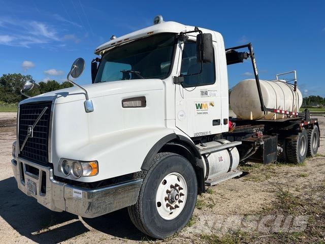 Volvo VHD64 Komunalni kamioni