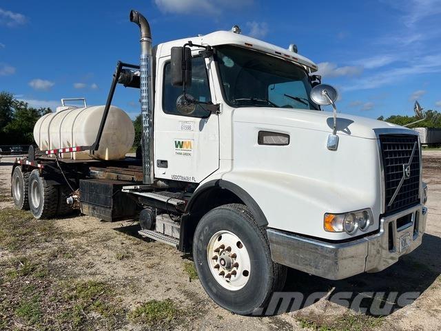 Volvo VHD64 Komunalni kamioni