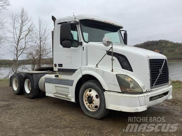 Volvo VNL Tegljači