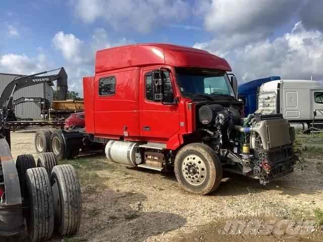 Volvo VNL Tegljači