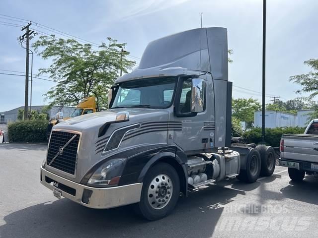 Volvo VNL Tegljači