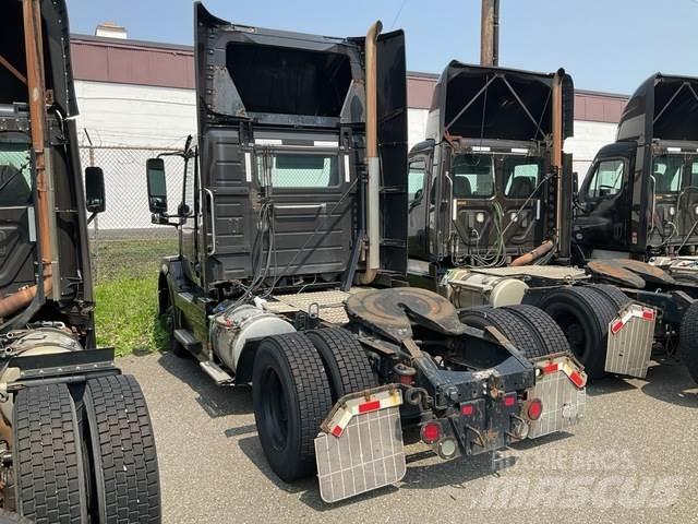 Volvo VNL Tegljači