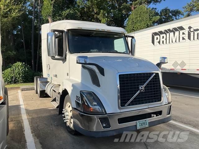 Volvo VNL Tegljači