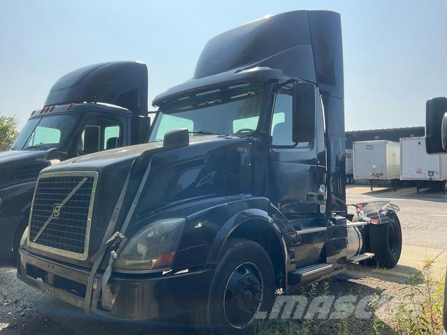 Volvo VNL Tegljači