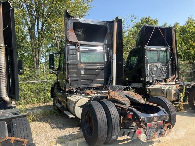 Volvo VNL Tegljači