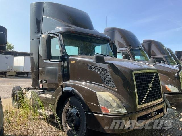 Volvo VNL Tegljači