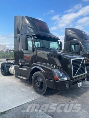 Volvo VNL Tegljači